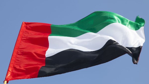 الإمارات تتضامن مع جنوب أفريقيا وتعزي في ضحايا حادث باص ركاب