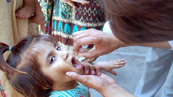 باكستان تطلق حملة تطعيم ضد شلل الأطفال في إقليم بلوشستان