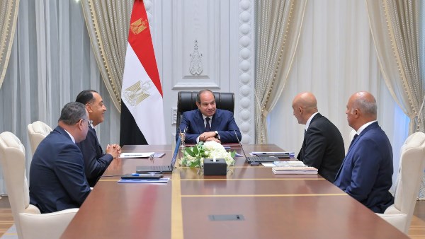 الرئيس السيسي يوجه بالاستمرار في تطوير كافة جوانب منظومة التعليم