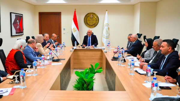وزير التعليم: إحلال وتجديد نحو نصف مليون مقعد قبل بداية العام الدراسي الجديد