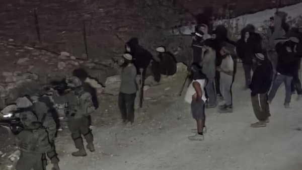 إصابات بين الفلسطينيين بالرصاص الحي خلال هجوم للمستوطنين شرق رام الله
