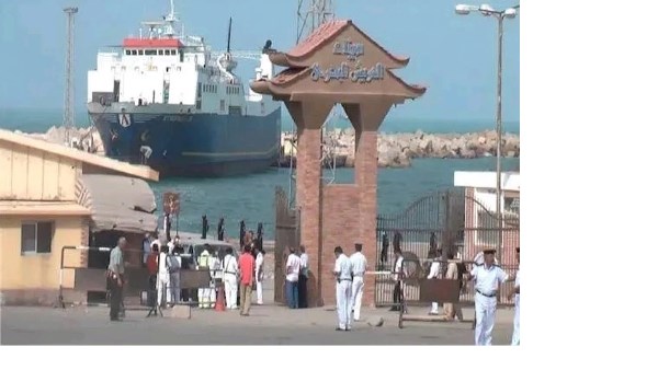 إعادة فتح ميناء العريش البحري بعد تحسن الظروف الجوية