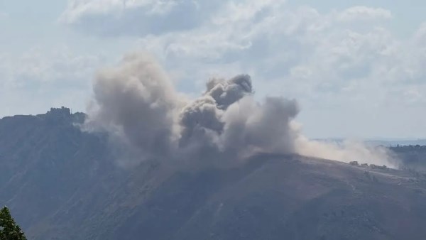 الاحتلال يصعّد في جنوب لبنان.. تفجير كبير وقصف مدفعي وتحليق منخفض للمسيّرات