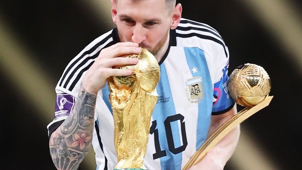 ميسي يعلن اعتزاله اللعب الدولي مع منتخب الأرجنتين