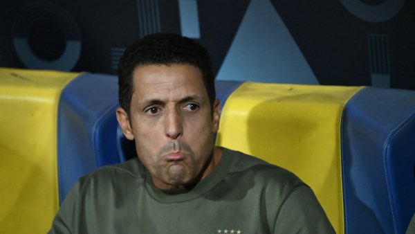 إنبي الشرقية يتقدم على الأهلي بهدفين في الشوط الأول بالدوري