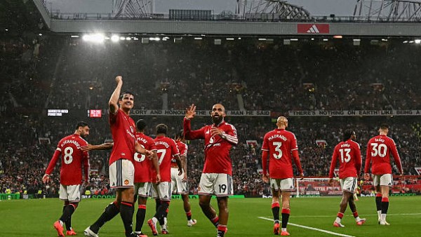 هاتريك برونو يقود مانشستر يونايتد لاكتساح إيبسويتش بخماسية في الدوري الإنجليزي