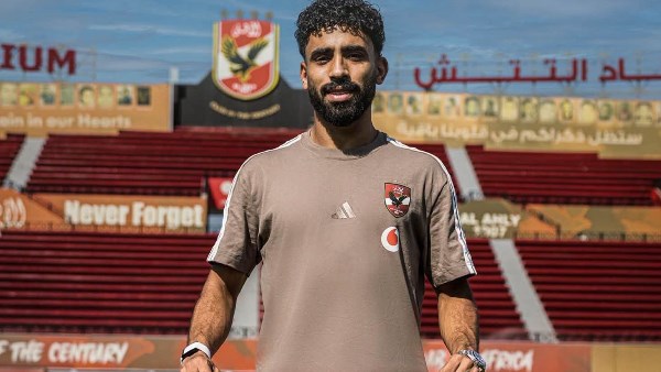 مروان عطية يكشف كواليس تجديد عقده مع الأهلي