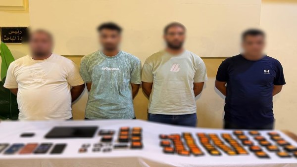 سقوط 4 متهمين بالاتجار في خطوط محمول مفعلة ببيانات أشخاص آخرين