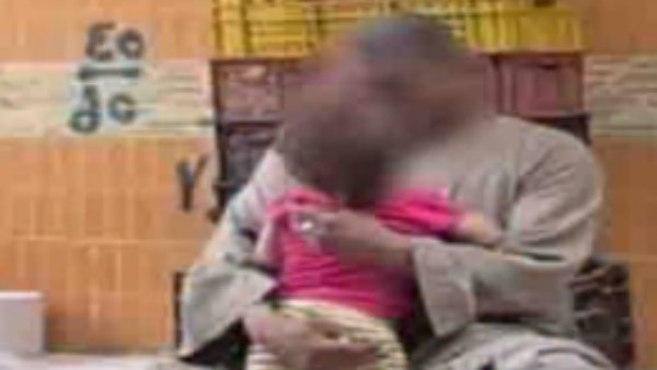 فيديو مجتزأ.. الأمن يكشف حقيقة اتهام حارس عقار بالتحرش بطفلة في الجيزة