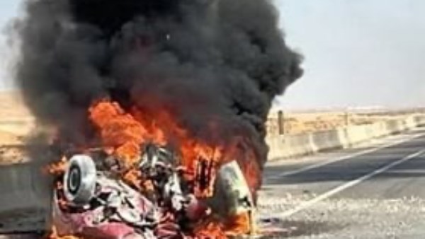 مصرع شخص في حادث تصادم ميكروباص وسيارة نقل بطريق العين السخنة