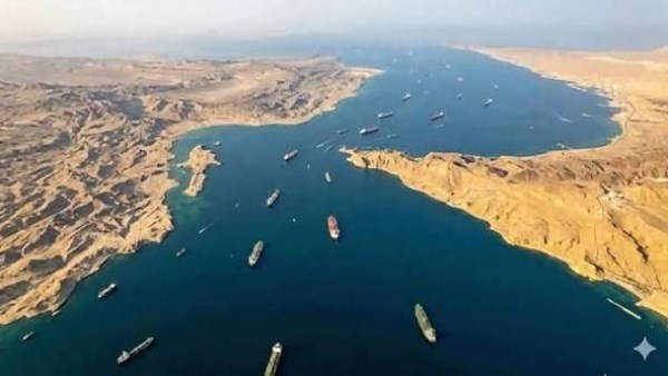 “أكسيوس”: البحرية الأميركية تزيل ألغامًا إيرانية من الممر الأوسط في مضيق هرمز