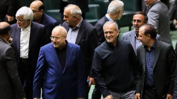 بزشكيان وقاليباف يدافعان عن التفاوض مع واشنطن وسط تحركات قطرية وباكستانية لإحياء المسار الدبلوماسي