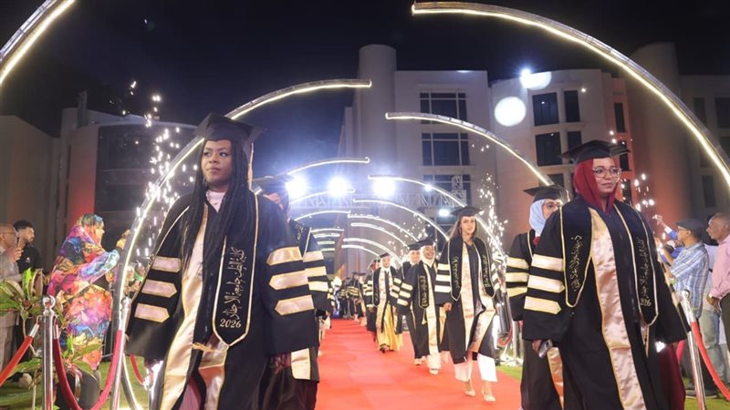 الأكاديمية العربية تحتفي بتخريج 101 طبيبة وصيدلانية من جامعة “الأحفاد” السودانية بفرع العلمين الجديدة