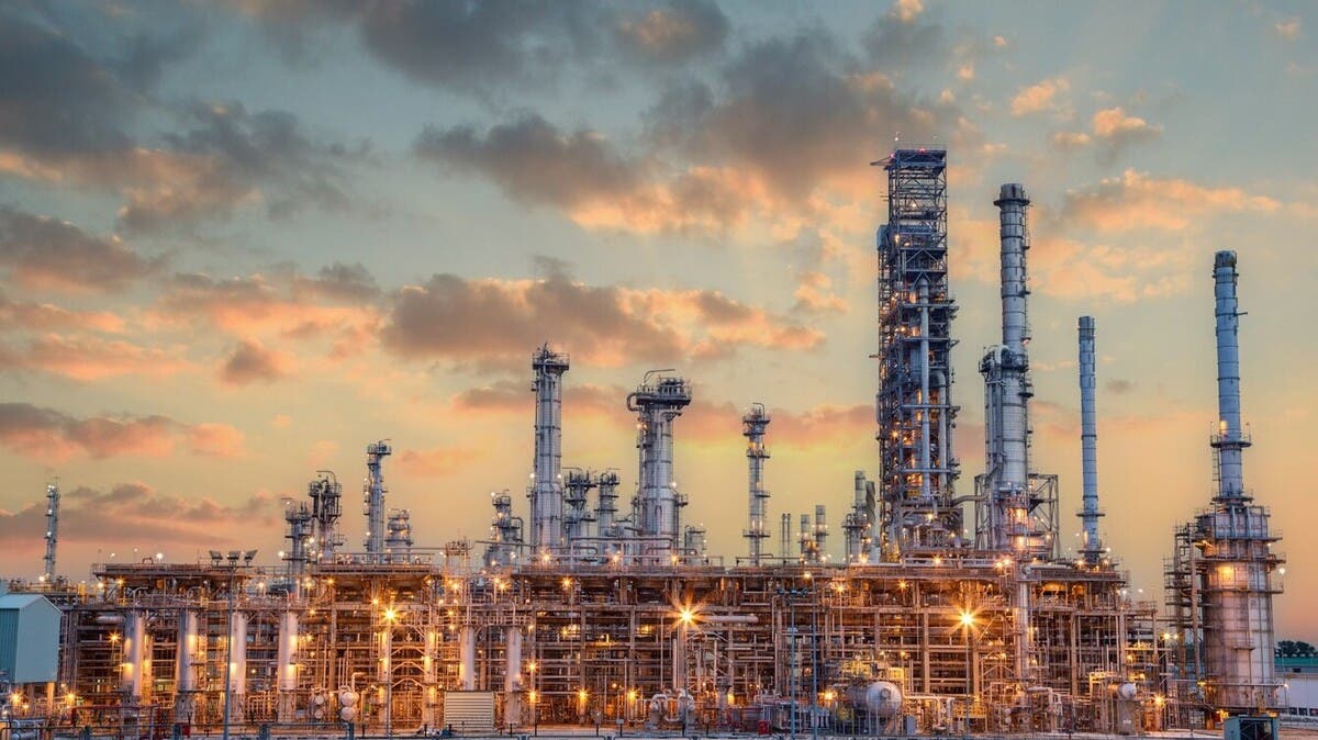مصفاة في كازاخستان تكرر النفط الروسي وتشحن 30% من المنتجات لموسكو