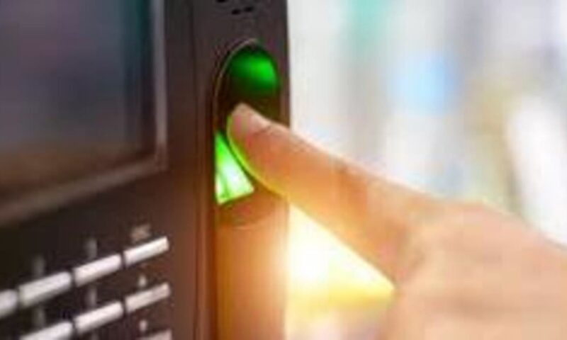 خبير يوضح طريقة لضمان تسجيل بيانات خطوط المحمول بشكل دقيق