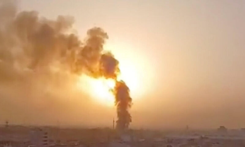 إيران تحذر من عمل أمريكي “متهور” وإسرائيل تعلن قتل عناصر من حزب الله في جنوب لبنان