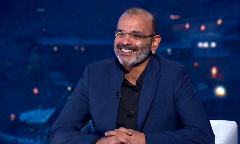 أيمن بهجت قمر يكشف تفاصيل خلافه مع محمد حماقي