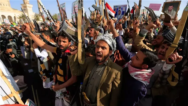 الجيش اليمني يعلن تنفيذ 81 عملية عسكرية خلال الـ 24 ساعة الماضية ضد الحوثيين