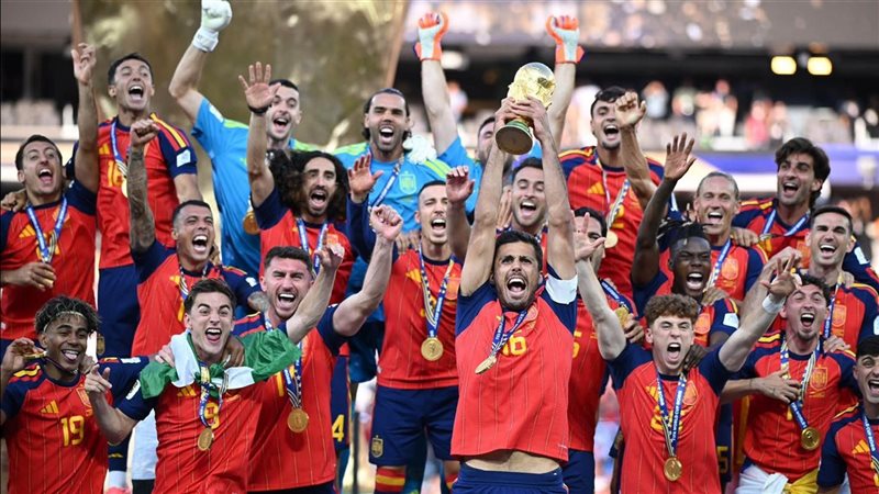 سانشيز: حان الوقت لتفوز إسبانيا بكأس العالم، ونطالب باستضافة النهائي على أرضنا