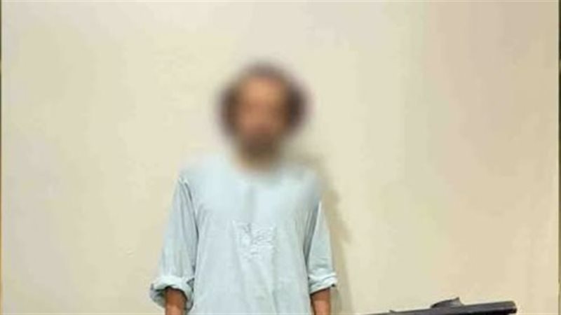 ضبط عاطل بتهمة التنقيب غير المشروع عن الآثار داخل منزل والده بقنا