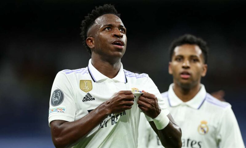 التجديد أو الرحيل وآرسنال يترقب.. ريال مدريد يحسم موقفه من فينيسيوس
