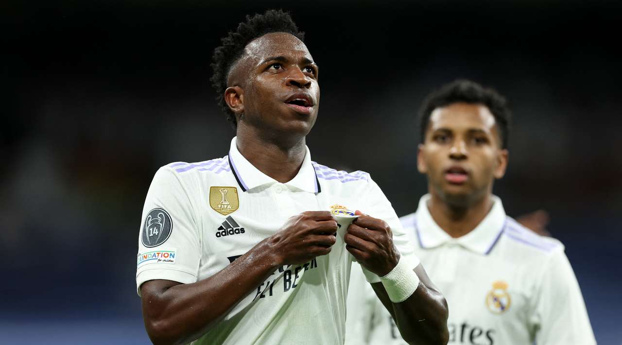 التجديد أو الرحيل وآرسنال يترقب.. ريال مدريد يحسم موقفه من فينيسيوس