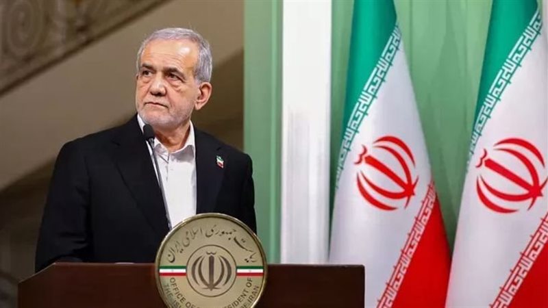 إيران: بزشكيان شدد خلال لقائه قائد الجيش الباكستاني على ضرورة التزام واشنطن بتعهداتها
