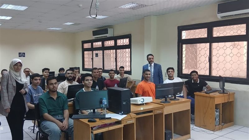 منح تدريبية في الذكاء الاصطناعي وأمن الشبكات والحوسبة للمتفوقين بكلية الحاسبات والذكاء الاصطناعي في جامعة الأزهر