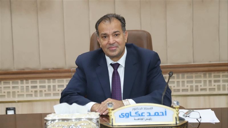 رئيس جامعة قنا يترأس اجتماع اللجنة التنسيقية للخدمات المقدمة للجامعة الأهلية