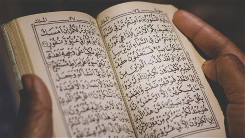 آيات قرآنية احرص على قراءتها صباحا، تحصّنك من الشر وتمنحك السكينة