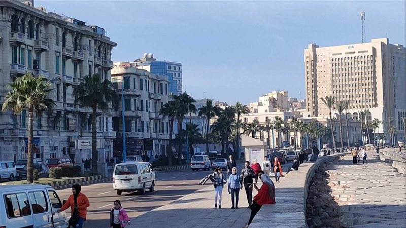 شديد الحرارة وشبورة كثيفة ورياح، حالة الطقس اليوم الخميس
