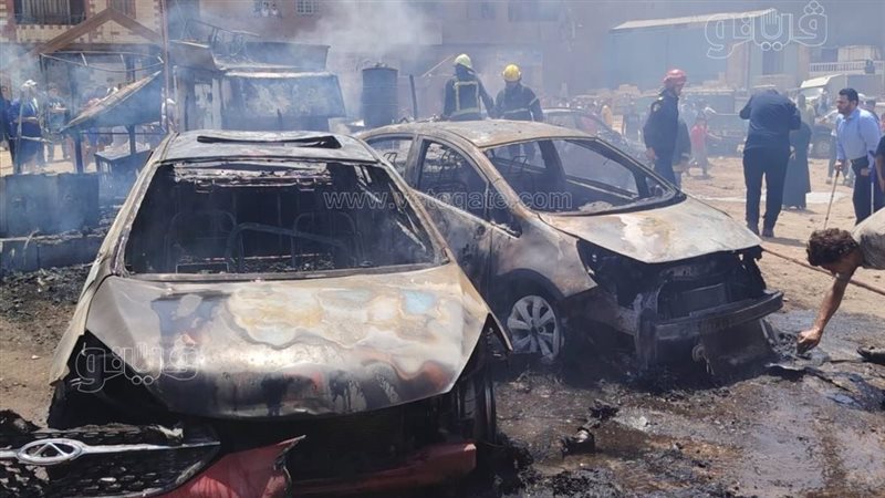 حريق يلتهم 4 سيارات داخل جراج أسفل الطريق الدائري بالقليوبية (صور)