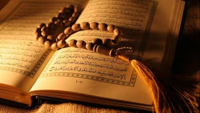هل تغني قراءة سورة الإخلاص 3 مرات عن ختم القرآن؟.. الإفتاء تصحح اعتقادا خاطئا