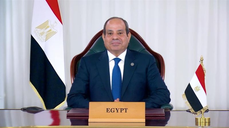 السيسي يوجه بإنشاء مبنى الركاب 4 في مطار القاهرة وفق أعلى المعايير العالمية
