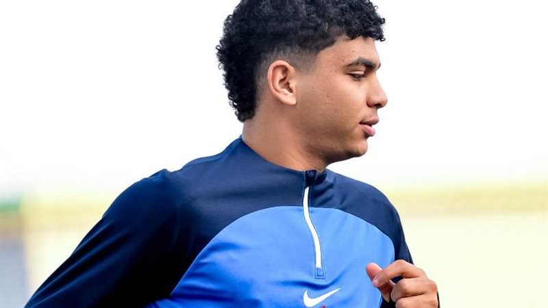 الزمالك يحتفل بعيد ميلاد لاعبه محمد إبراهيم