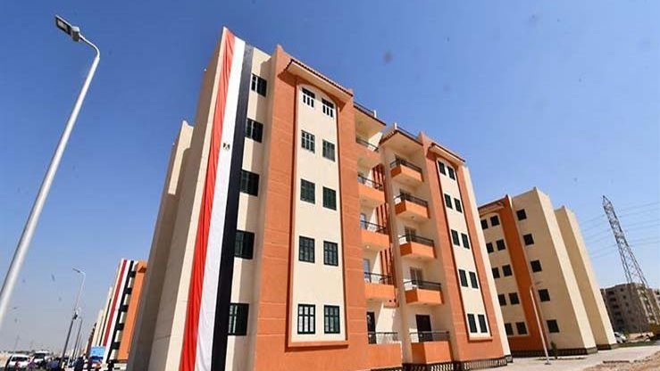 أستاذ قانون يقترح إنشاء دوائر عقارية لحسم نزاعات المواطنين مع شركات التطوير.. ويشيد بالمحاكم الاقتصادية