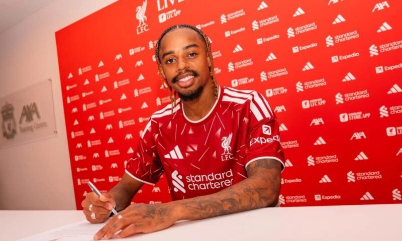 ليفربول يضم باركولا بعقد طويل الأمد