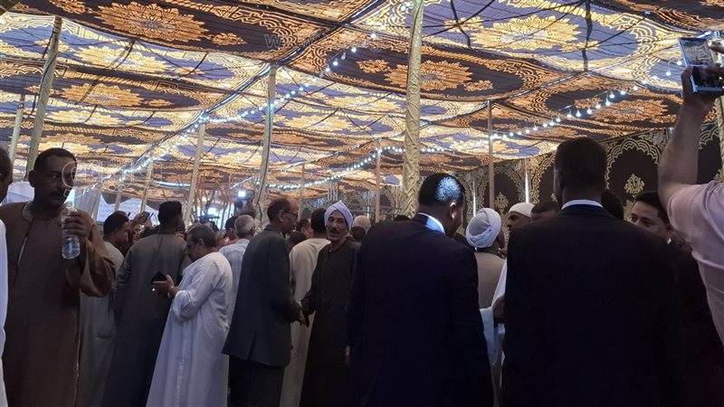 تفاصيل جلسة الصلح بين أبناء العمومة بقرية الطوابية في قنا (فيديو)