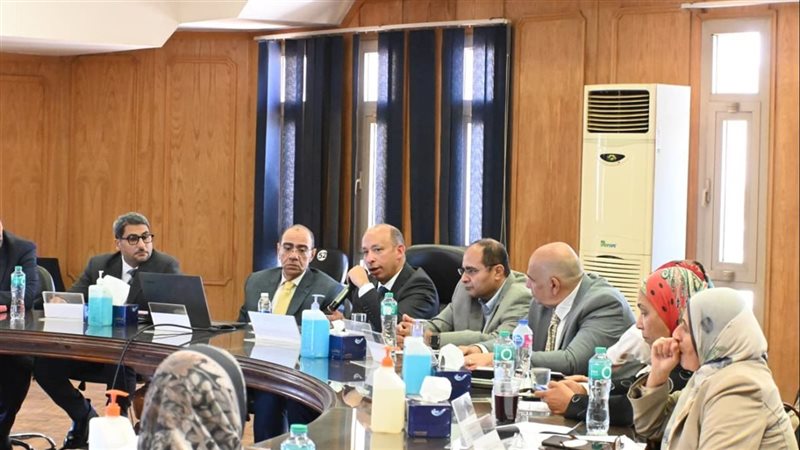 لتوفير خدمة طبية آمنة، قصر العيني يشدد على حوكمة الاستشارات وتوفير مخزون إستراتيجي للدواء