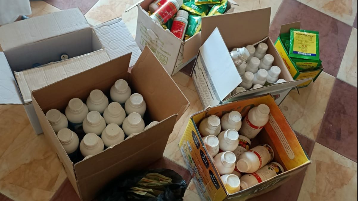 ضبط 415 عبوة مبيدات زراعية غير مسجلة في حملة بالغربية