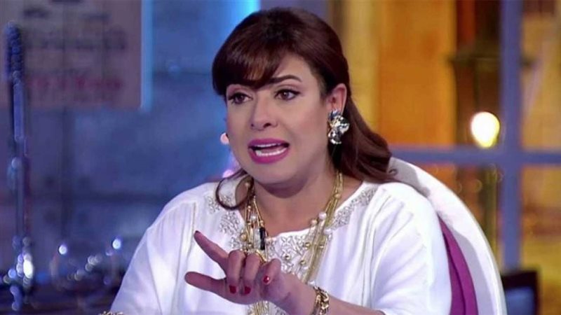 نشوى مصطفى: أبكي كلما نظرت لأحفادي وهذا آخر شيء قاله لي زوجي قبل وفاته (فيديو)