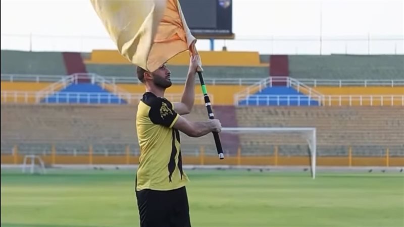 رسميا المقاولون العرب يعلن التعاقد مع عمر كمال عبد الواحد (فيديو)