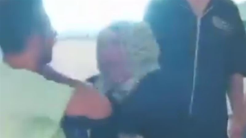 “أنت هتمد إيدك عليا؟”، مدير التأمين الصحي بالمنيا يحيل واقعة العيادة للتحقيق (فيديو)