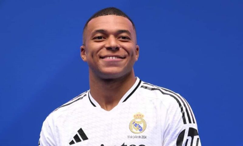 سنعود للفوز بالألقاب.. مبابي يرفع سقف الطموحات مع ريال مدريد