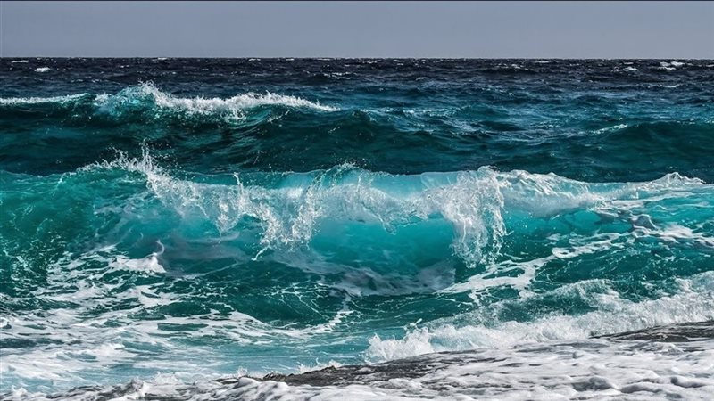 الأرصاد تحذر من طقس الجمعة: اضطراب الملاحة البحرية بالبحر الأحمر وخليج السويس