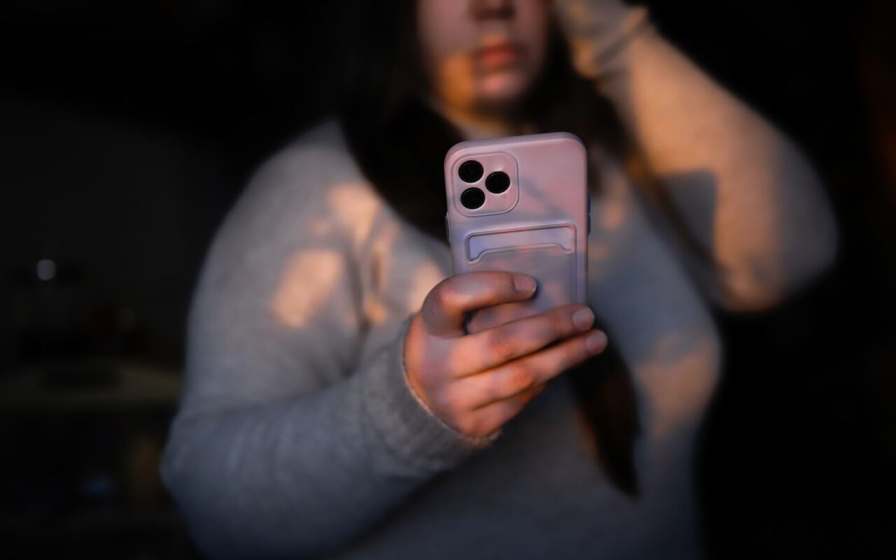 هل أصبح المرض وسيلة للنحافة؟ نكات عن خسارة الوزن بسبب الإسهال تفضح هوس النحافة ورهاب السمنة