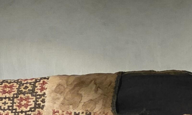 إحياء تراث عمره 700 عام.. مصمّم لبناني يحوّل زخارف تطريز من القرن الثالث عشر إلى مجموعة رقمية