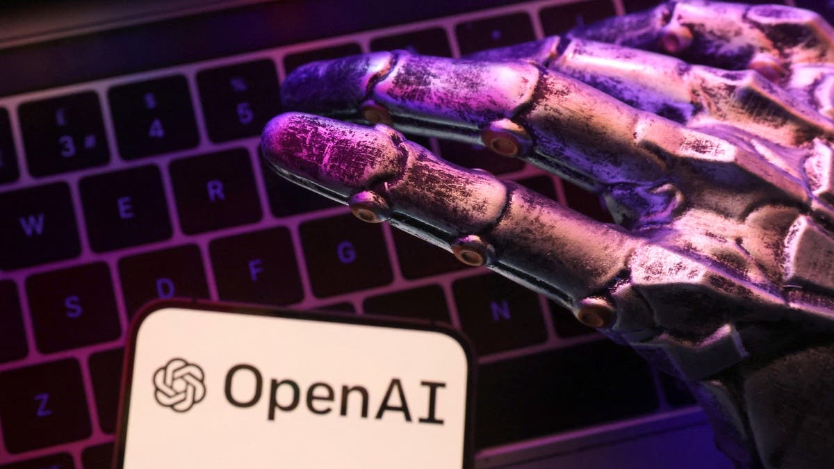 “OpenAI” تكتشف خروج مزيد من وكلاء الذكاء الاصطناعي من بيئة الاحتواء