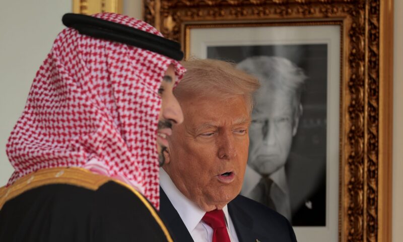 تأثير السعودية على إلغاء ترامب ضربات قوية ضد إيران.. محلل يوضح لـCNN