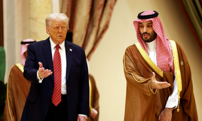 اتصال هاتفي بين ترامب ومحمد بن سلمان.. ماذا دار فيه؟